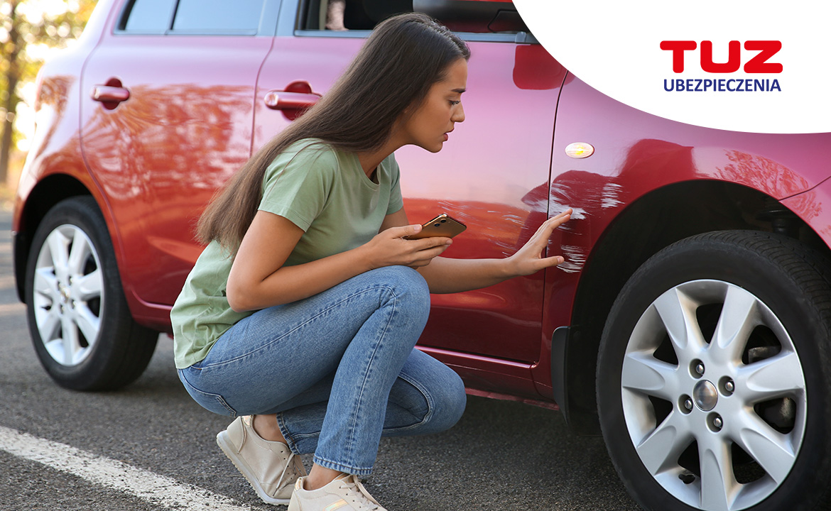 Zarysowanie auta na parkingu – co za to grozi? Mandat i konsekwencje